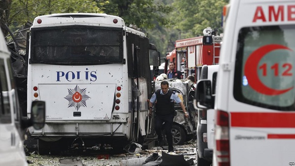 Теракт в турецкой провинции Ван, есть погибший и раненые